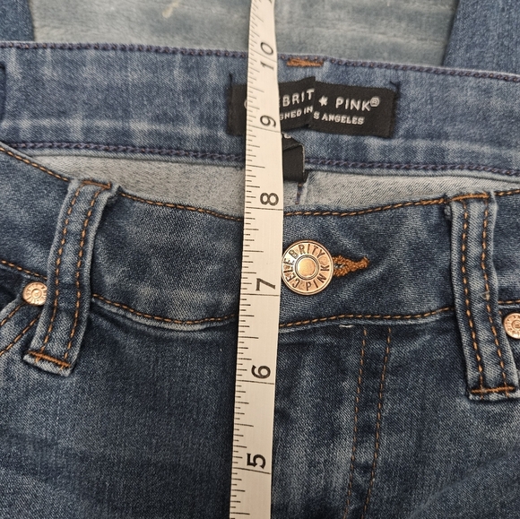 Celebrity Pink Cropped Jeans! - Picture 7 of 8